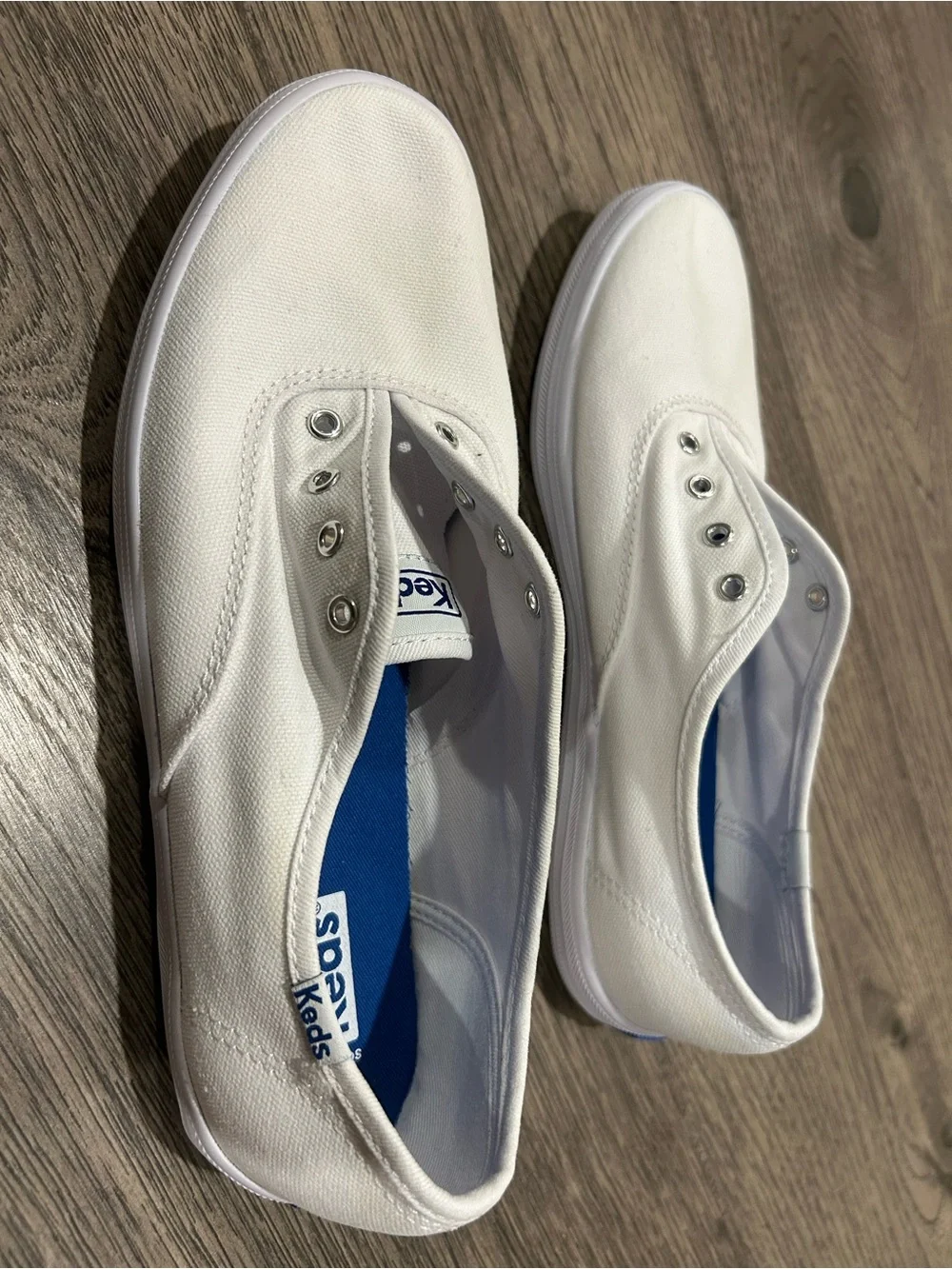 Keds Women’s White Canvas Classic Sneakers Size 7W